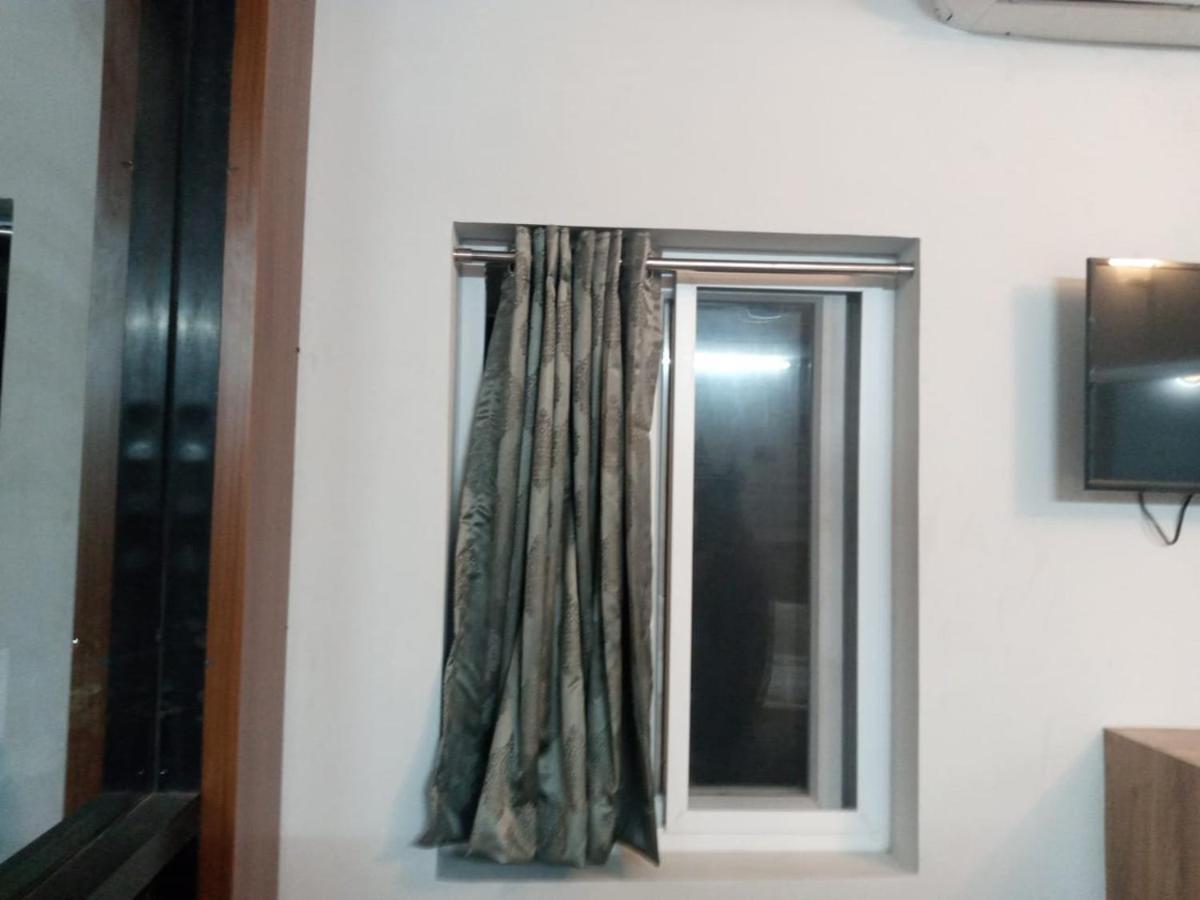 Season 4 Residences - 1Bhk Furnished Apartments Csennai Kültér fotó