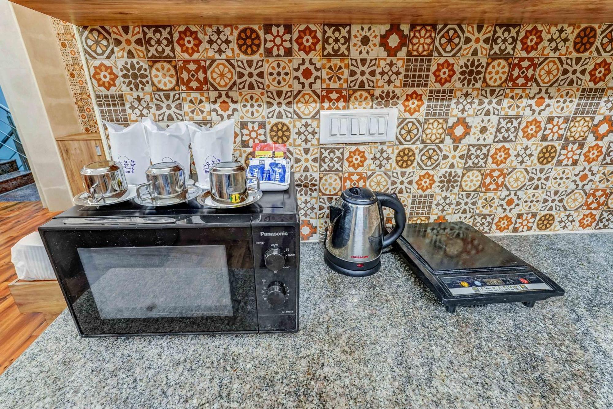 Season 4 Residences - 1Bhk Furnished Apartments Csennai Kültér fotó